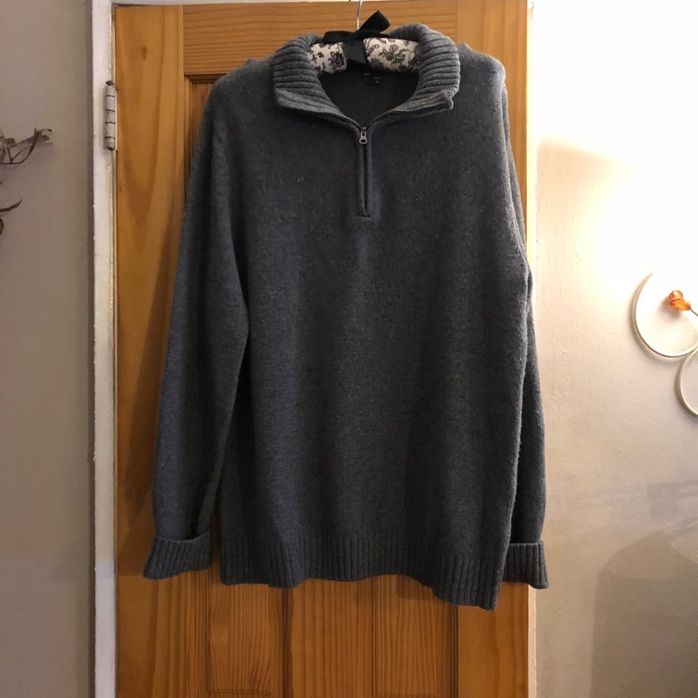 GAP MENS SWEATER
